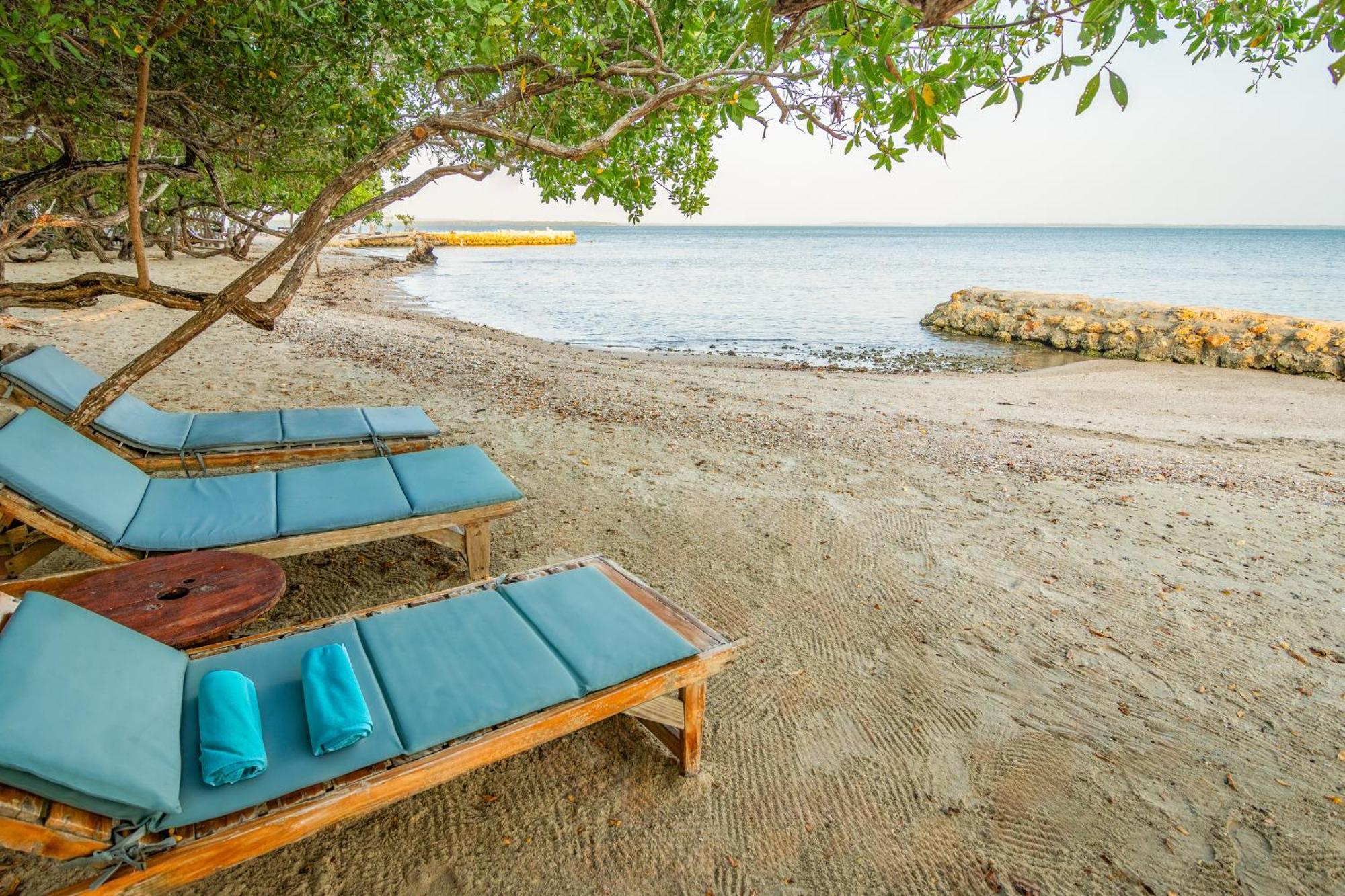 Hotel Playa Manglares Isla Baru Santa Ana  エクステリア 写真