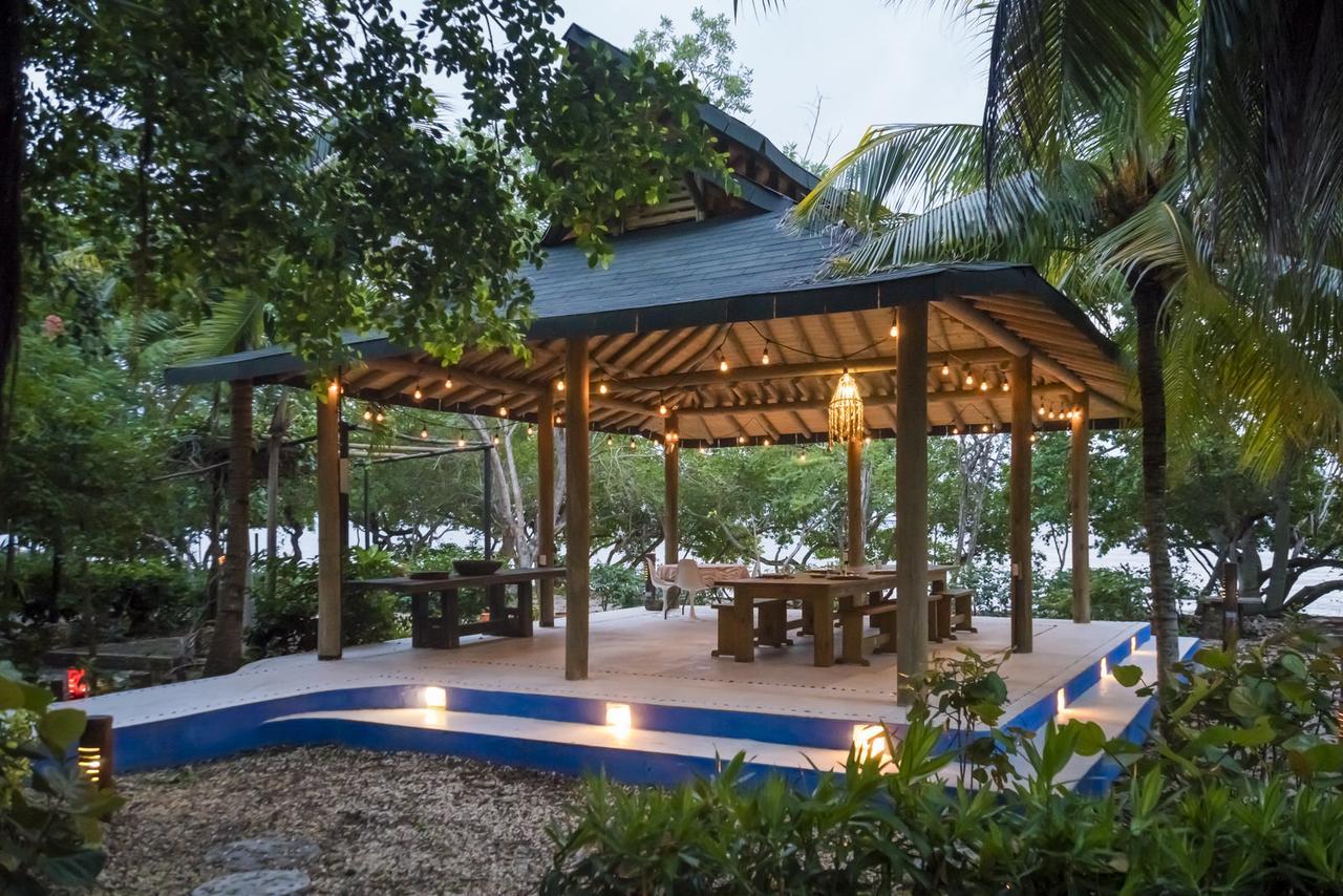 Hotel Playa Manglares Isla Baru Santa Ana  エクステリア 写真
